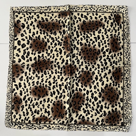 SCARF | SATIN FABRIC | Leopard Print - Picture 3 of 8